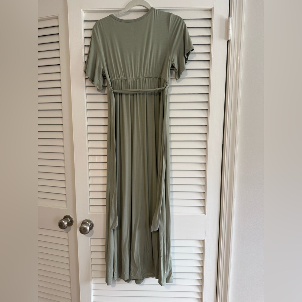 Kindred Bravely Maxi wrap Maternity Dress sz small sage green - Picture 4 of 5